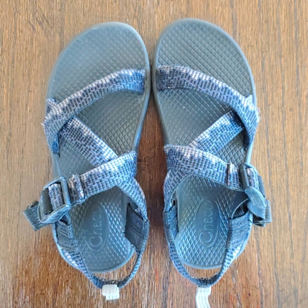 Kids Chacos sz 13